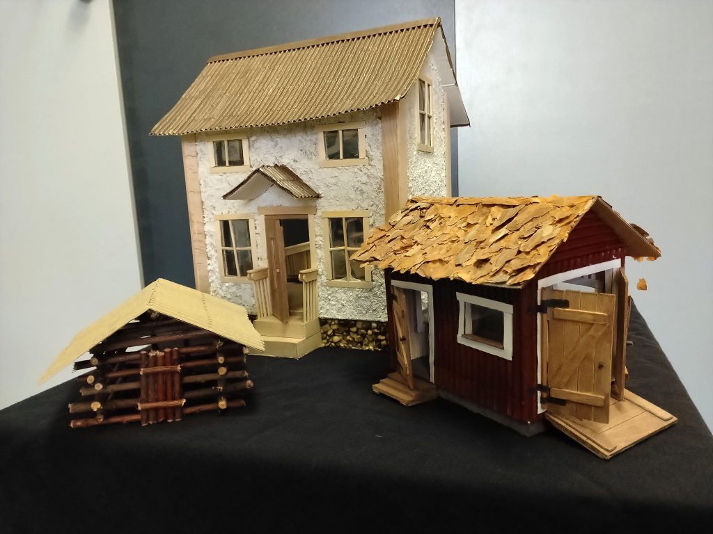 Askarreltuja minitaloja